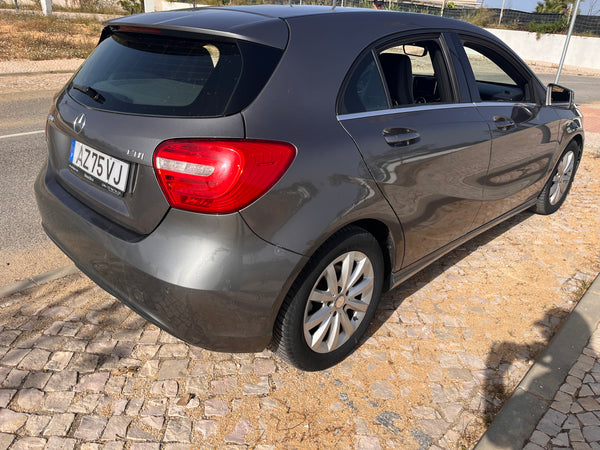 Mercedes-Benz Class A CDI 180 W176