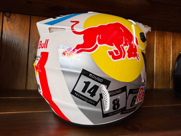 Capacete Red Bull Motocross Bmx Downhill Skate Radical Sports Helmet