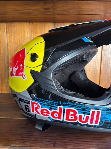 Capacete Redbull Preto