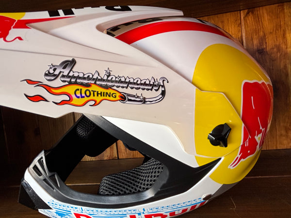 Capacete Red Bull Motocross Bmx Downhill Skate Radical Sports Helmet