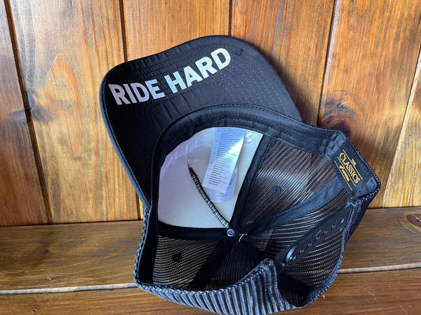 Boné Cap Trucker Muscle Car Bordado