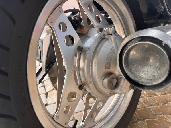 Honda CX650E (1988) – Um Ícone de Engenharia em Estado Clássico