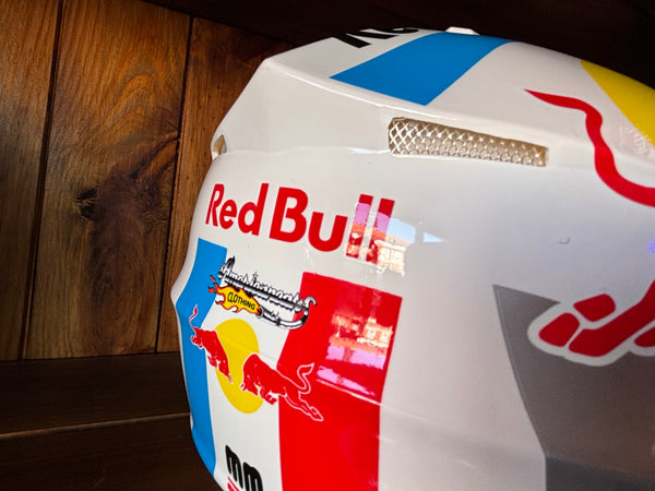 Capacete Red Bull Motocross Bmx Downhill Skate Radical Sports Helmet