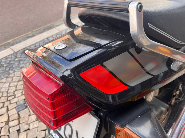 Honda CX650E (1988) – Um Ícone de Engenharia em Estado Clássico