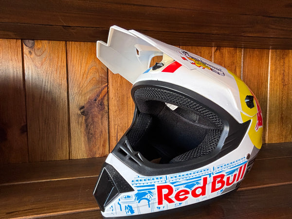 Capacete Red Bull Motocross Bmx Downhill Skate Radical Sports Helmet
