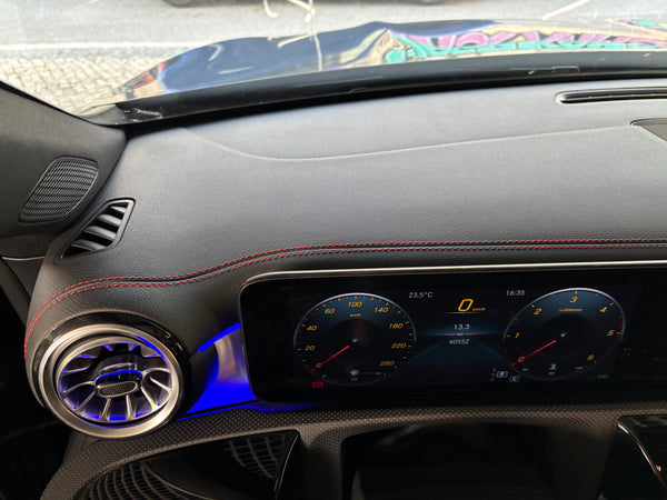 Mercedes-Benz CLA 180 Sedan AMG