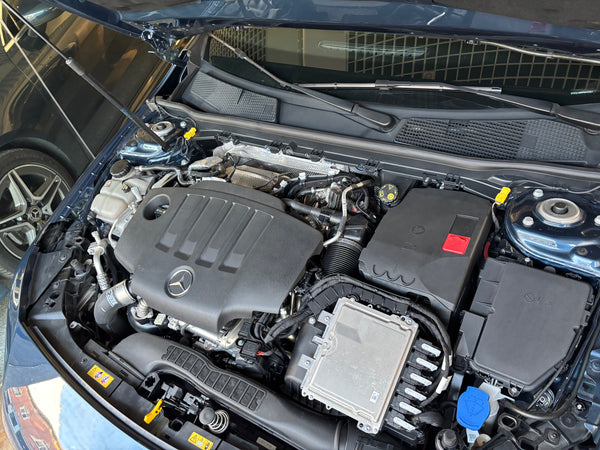 Mercedes-Benz CLA 180 Sedan AMG