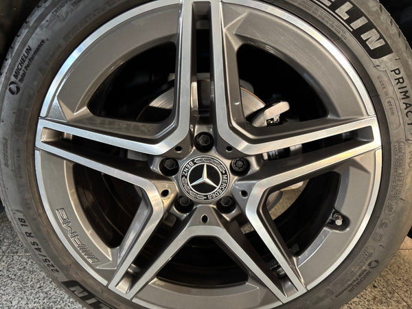 Mercedes-Benz CLA 180 Sedan AMG