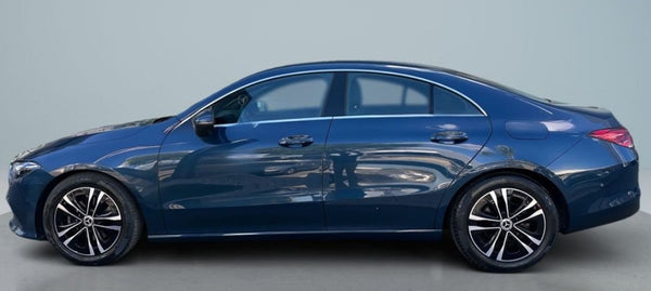 Mercedes-Benz CLA 180 Sedan AMG