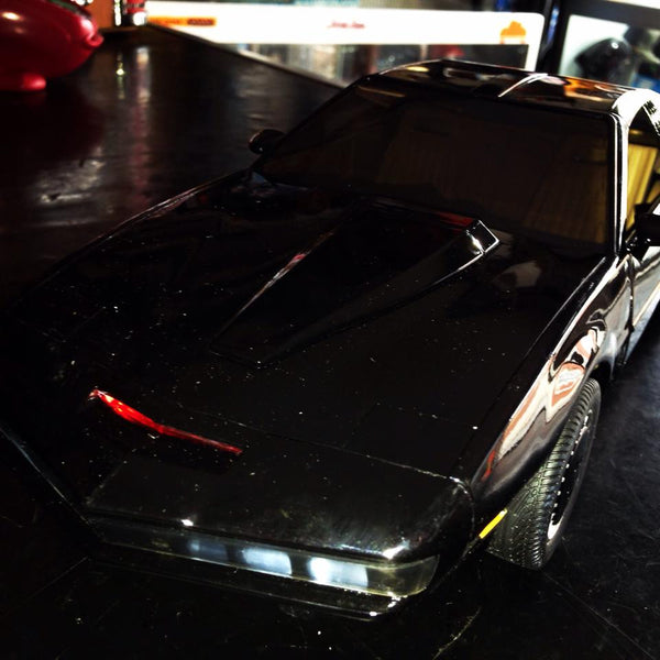 Miniatura Escala 1:15 Carr Knight Rider KITT