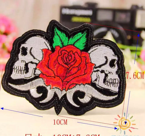 Patch Bordado Caveira